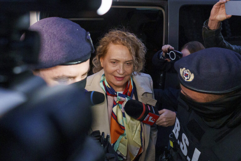 Major corruption case at Romania’s main military hospital: director, 18 doctors probed for misuse of EU funds