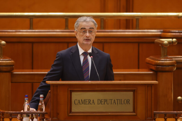 Liderul deputaților PNL: Facem toate demersurile democratice în Parlament pentru a susţine Guvernul Bolojan şi a determina eşecul moţiunii de cenzură