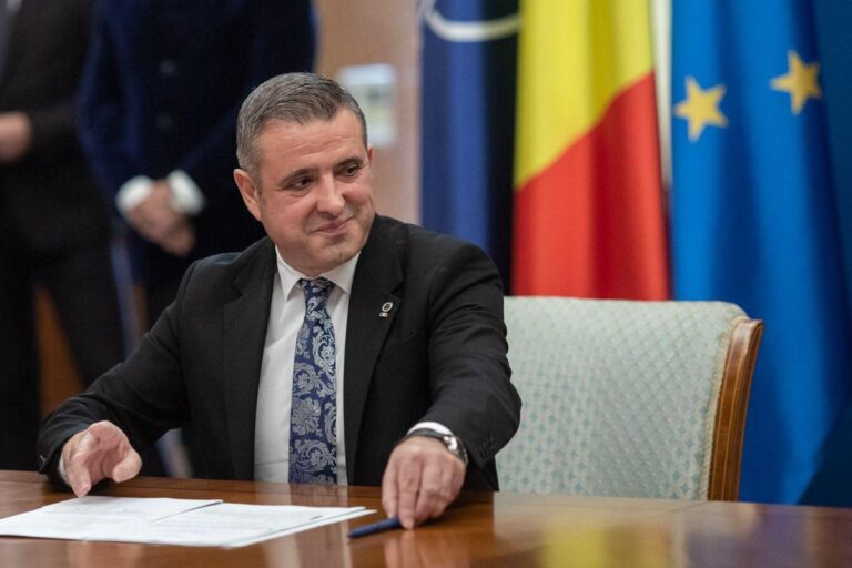 Ioan Turc: PNL va merge în coaliţie cu varianta premierului privind reforma administraţiei