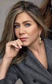 Jennifer Aniston spune că reţelele de socializare „au distrus o mare parte din umanitate”
