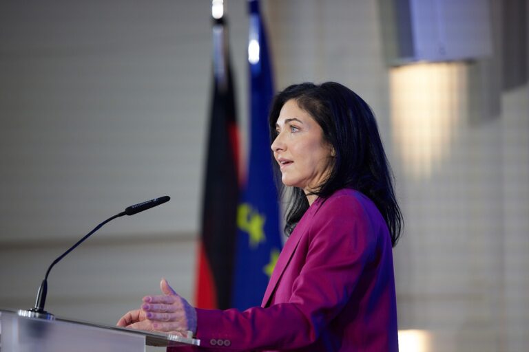 Ministrul german al economiei, Katherina Reiche, s-a adăpostit într-un buncăr în timpul atacurilor ruse asupra Kievului