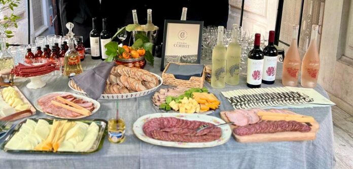 Reception at residence of Romanian Ambassador to to the Holy See, George Bologan, to celebrate Romanian gastronomy and wine.