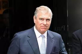 Marea Britanie: Prinţul Andrew renunţă la titlurile regale, inclusiv la cel de duce de York