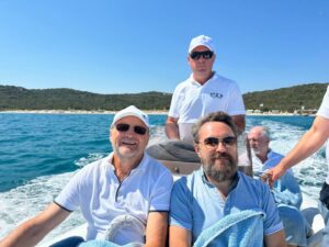 Mitropolitul Ilarion în „călătorie de serviciu” în Sardinia. Fotografie din arhiva lui Gheorghi Suzuki.