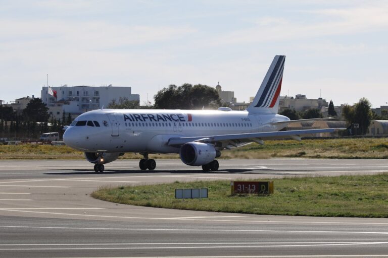 Airbus dispune rechemarea urgentă a peste 6.000 de avioane A320, după un incident grav de control al zborului