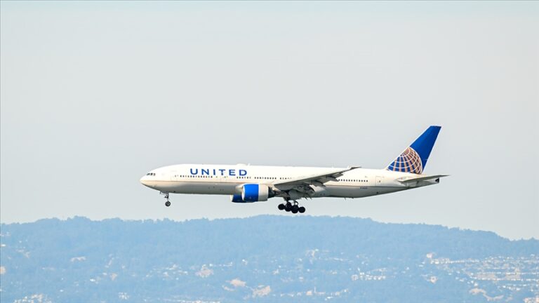 Traficul aerian, întrerupt pe Aeroportul Ronald Reagan, la Washington, în urma semnaşării unei ameninţări la adresa unui avion aparţinând United Airlines care sosea de la Houston