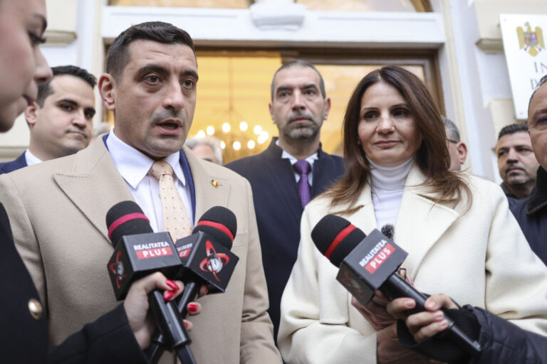 Snoop.ro: George Simion a dat un milion de euro pentru o zi de promovare la Realitatea TV