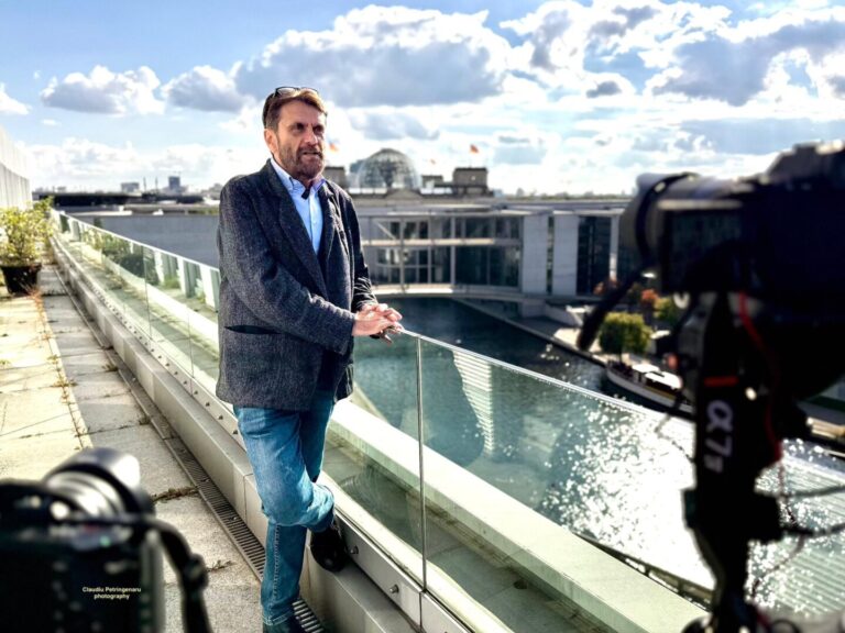 Romanian-German journalist Robert Schwartz nominated to head Romania’s public radio station