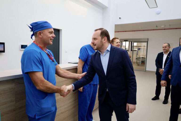 Ministrul Sănătății a vizitat noul ambulatoriu al Spitalului Clinic Oradea, care va fi inaugurat săptămâna viitoare / Un proiect de 10 milioane de euro