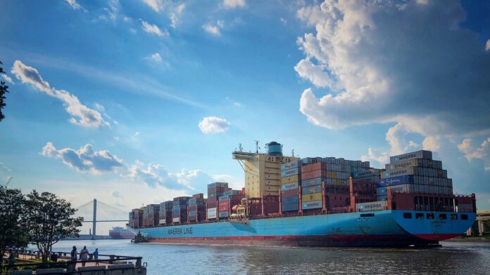 comert nave globalizare economie containere marfa