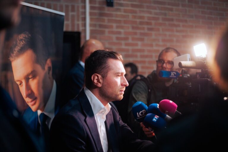 Jordan Bardella își prezintă planurile. Populistul în vârstă de 30 de ani se pregătește pentru putere