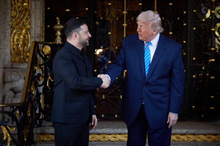 Zelenski, către Trump: Ucraina nu este un obstacol în calea păcii / Liderul de la Kiev  speră ca acordurile de securitate și reconstrucție să fie semnate la Davos
