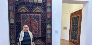 Oltenian late 18th century rug measuring 265 cm x 200 cm, restored by Aurelia Pomponiu