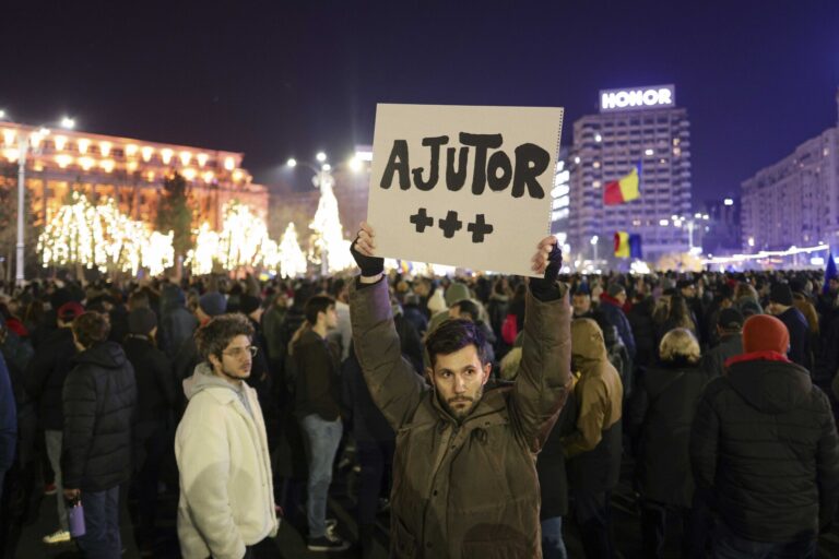 VIDEO | Romanians march in for fifth day in a row to demand reforms in the judiciary