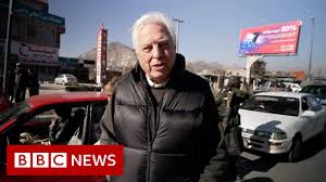 Jurnalistul BBC John Simpson: „Am relatat despre 40 de războaie, dar nu am văzut niciodată un an ca 2025”