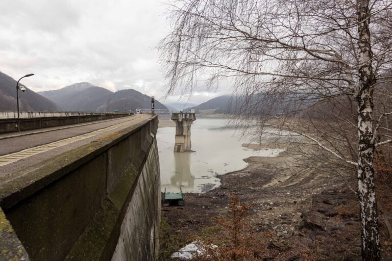 Fizicianul Silviu Gurlui, după situaţia critică de la Paltinu: România trebuie să ia măsuri urgente în cazul barajelor din beton, mai ales cele mai vechi de jumătate de secol