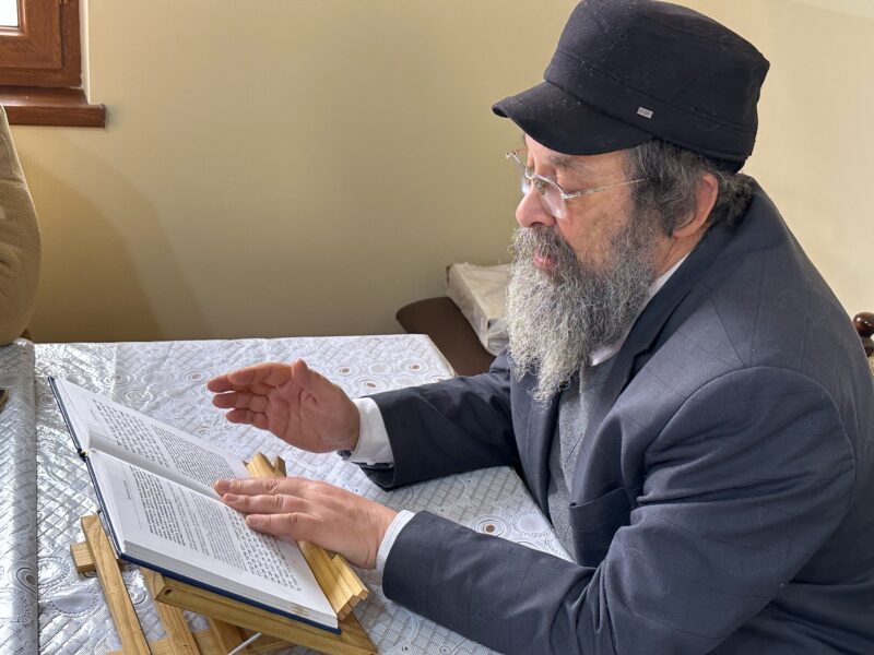 Rabbi Gershon Meir Burshtein, spiritual leader at the Mordechay Navi Jewish Religious Center of Armenia in Yerevan (photo Larry Luxner)