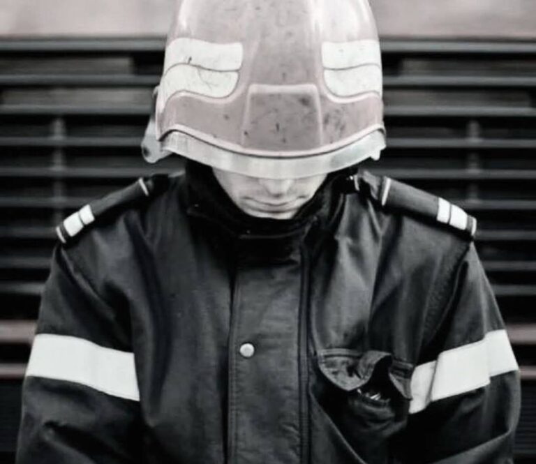 Un pompier din Brașov a intervenit la accidentul în care propria fiică de 14 ani și-a pierdut viața / Mesajul DSU