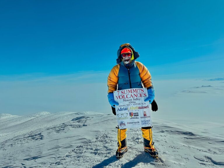 „Triplu arctic”: Alpinistul Adrian Ahrițculesei a ajuns și la Polul Sud, după ce pe 6 ianuarie a cucerit cel mai înalt vârf muntos, iar în 2023 cel mai înalt vulcan de pe continent