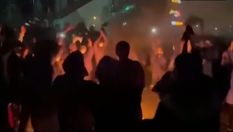 Iranul îi arestează pe liderii mişcării de protest, în timp ce represiunea se intensifică pe fondul ameninţării cu intervenţia SUA