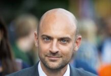 Jean-Noël Barrot: Islanda n-are absolut nimic de pierdut în a-şi negocia aderarea la UE