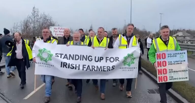 VIDEO | Mii de fermieri irlandezi au protestat faţă de acordul comercial UE-Mercosur