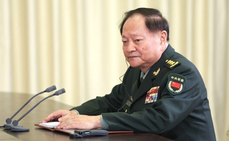 EFE: Epurare în armata Chinei, în timp ce un general apropiat președintelui Xi Jinping este suspectat de subminare a puterii și de colaborare cu SUA