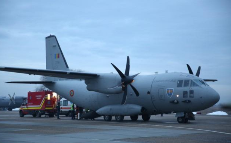 Ministrul Apărării: Aeronavă pregătită să decoleze spre Elveția, pentru a transporta la Paris șase răniți în incendiu