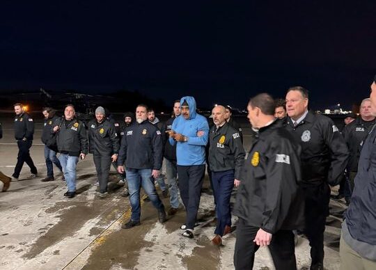 Maduro a fost încarcerat în SUA, în timp ce Trump intenţionează să „conducă” tranziţia în Venezuela şi să-i exploateze vastele rezerve de petrol