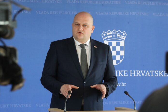Croația a respins solicitarea Ungariei și Slovaciei de a permite transportul de petrol rusesc prin oleoductul Adria