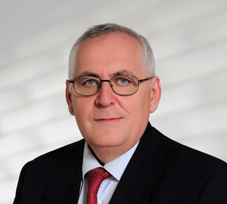 Președintele Asociaţiei Comunelor, către Bolojan: N-ați făcut altceva decât să ne împachetați rând pe rând / Reacția premierului