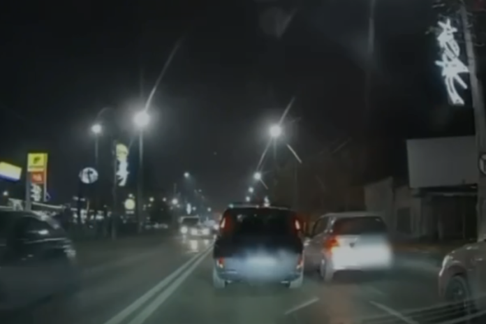 VIDEO | Romanian police detain father and son, 14, son after beating up driver in traffic