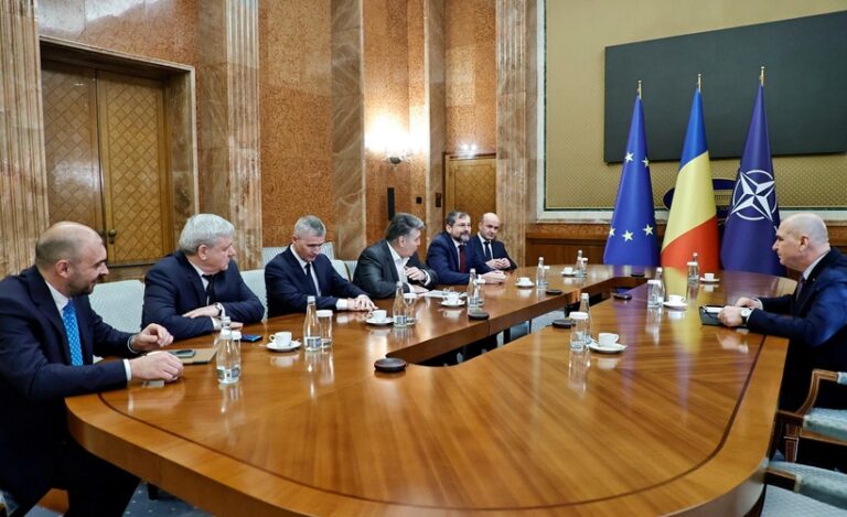 Concluziile întâlnirii premierului Bolojan cu primarii la Guvern