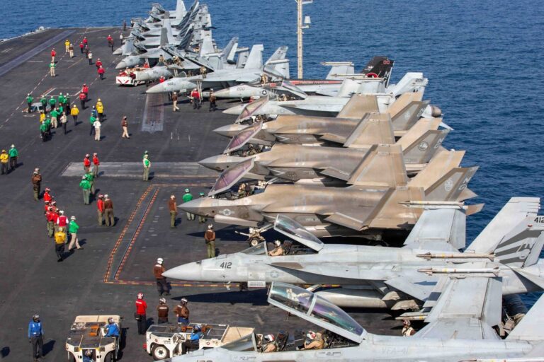 Iranul și America, de acord să întrerupă războiul. Armistițiul de două săptămâni e un început, dar semnele de întrebare persistă