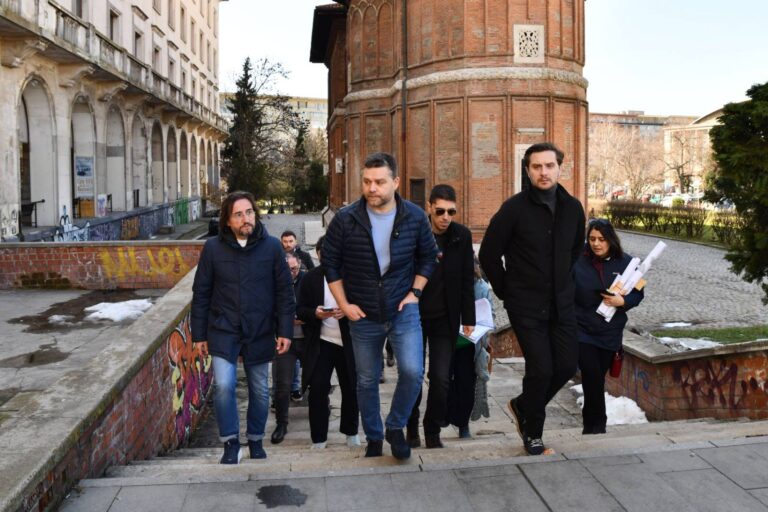 Ciucu, după un tur pe mai multe străzi din Bucureşti: Dezordine, degradare, delăsare, nepăsare. O să am de lucru!