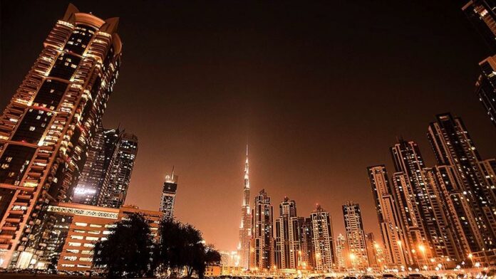 Reuters: Sectorul imobiliar din Dubai începe să arate semne de slăbiciune