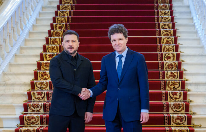 Nicuşor Dan, întâlnire bilaterală cu Volodimir Zelenski: Ne dorim ca industria noastră să beneficieze de expertiza ucraineană în dezvoltarea şi producerea de noi tehnologii de apărare