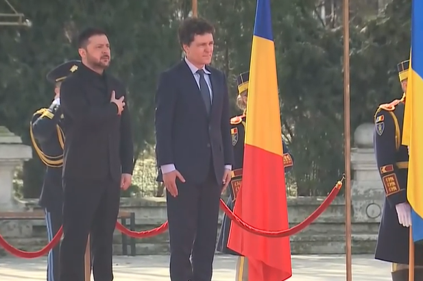 Volodimir Zelenski, primit de Nicușor Dan la Palatul Cotroceni cu onoruri militare