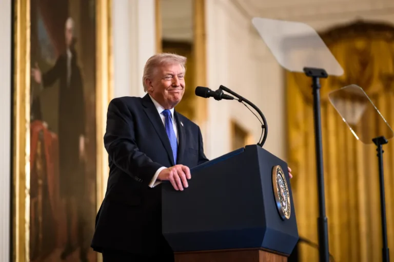 Trump trebuie să oprească războiul. Prost conceput, conflictul poate aluneca spre haos