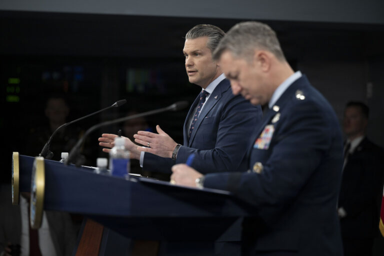 Pentagonul lui Pete Hegseth, un cuib de viespi care maximizează letalitatea