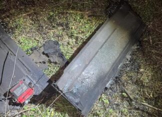 Fragmente de dronă cu încărcătură explozivă, găsite într-o localitate din Tulcea