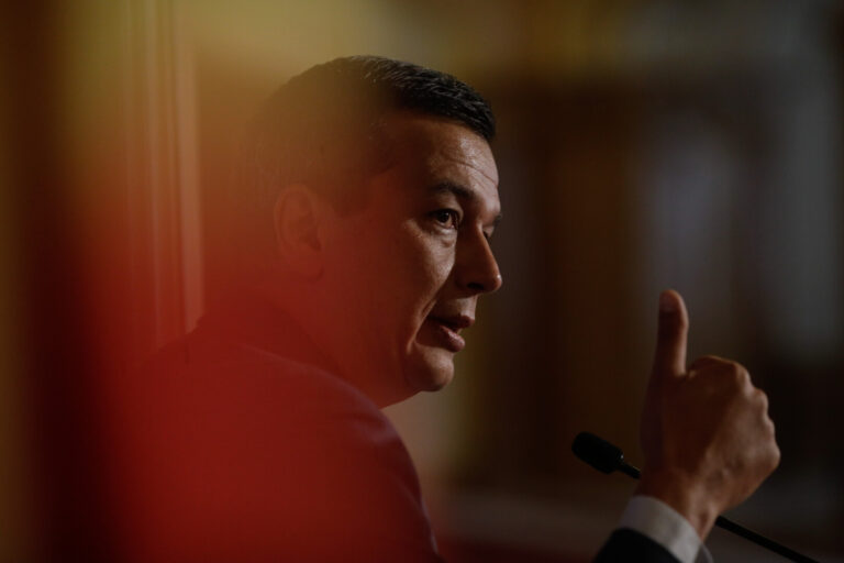PSD, apel către liberali să voteze moțiunea: „Un premier fără sprijin politic trebuie să demisioneze”