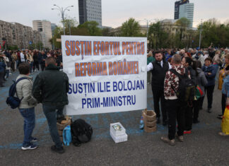 Romanian investors more pessimistic about the economy amid political turmoil, inflation