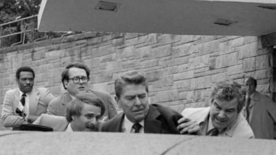 Incidentul armat de la Casa Albă s-a petrecut în același loc unde Ronald Reagan a fost împușcat în 1981
