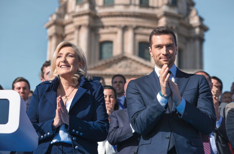 Cum blindează Macron Franța pentru a o face să reziste unei preluări de tip Orbán