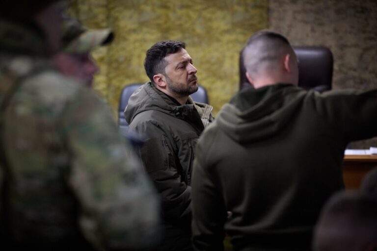 Zelenski vrea pe front cel puțin 50.000 de vehicule terestre fără pilot