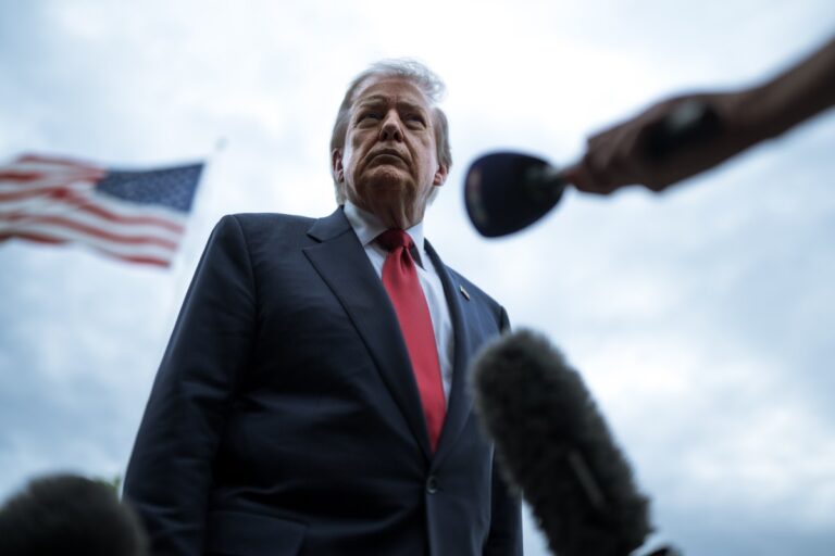 Indiferent cum va arăta acordul de pace negociat de Trump, câștigător va ieși exclusiv regimul de la Teheran