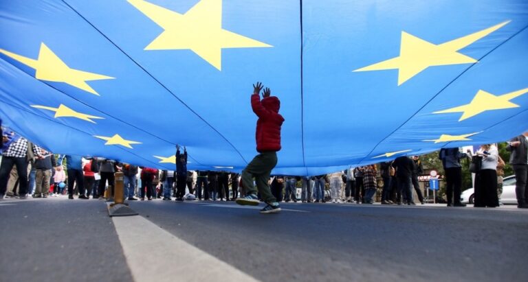Marş pro-Europa, de 9 mai, în Bucureşti