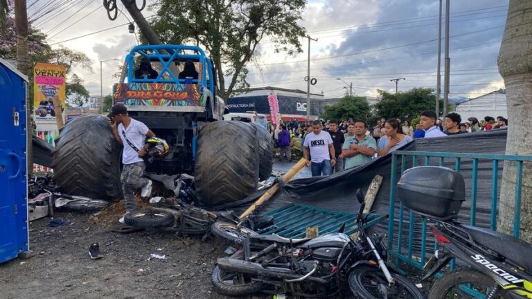 VIDEO | Un monster truck a intrat în mulţimea de spectatori la un eveniment auto din Columbia: Cel puțin trei morți și 38 de răniți