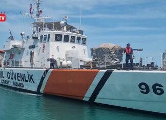 VIDEO | Turkish fishing boat sunk in mysterious attack off Crimea: One fisherman dead, four injured
